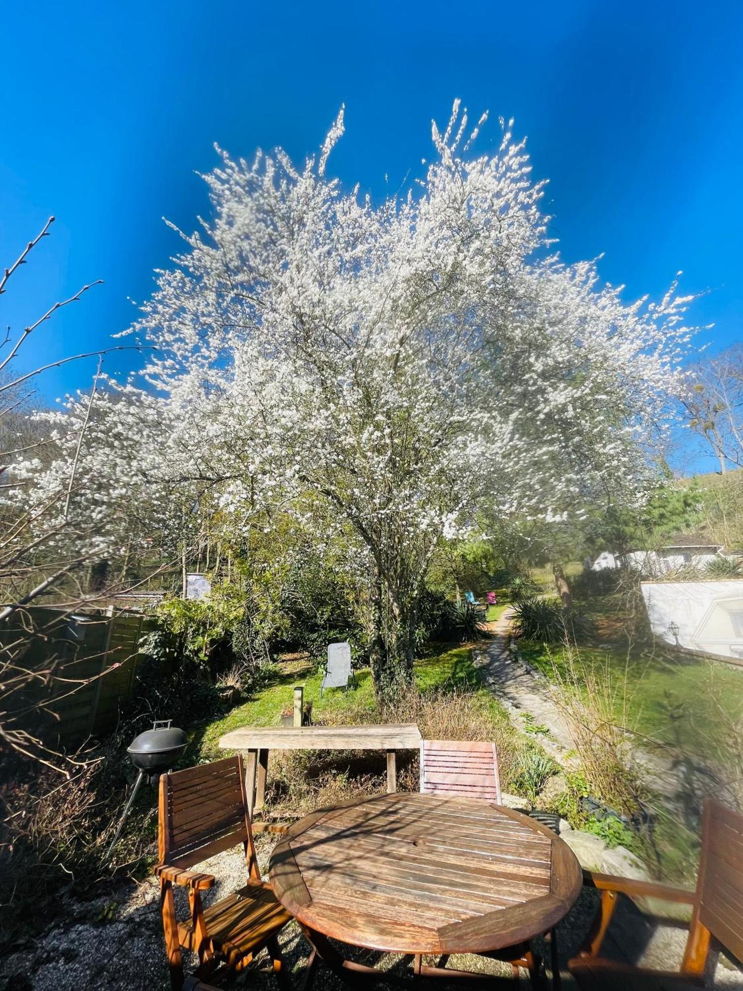 Guest house Ambition Zen Presles