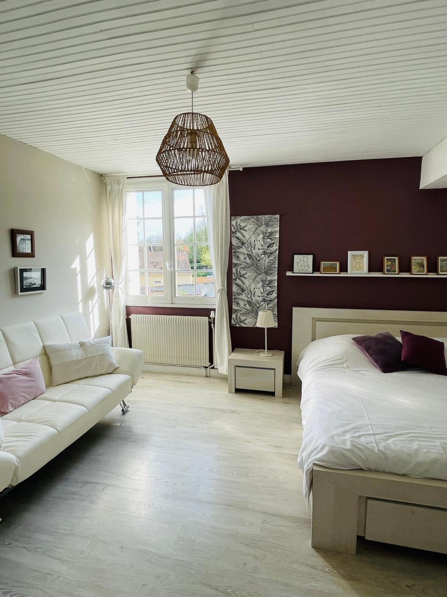 Guest house Ambition Zen Presles 3*