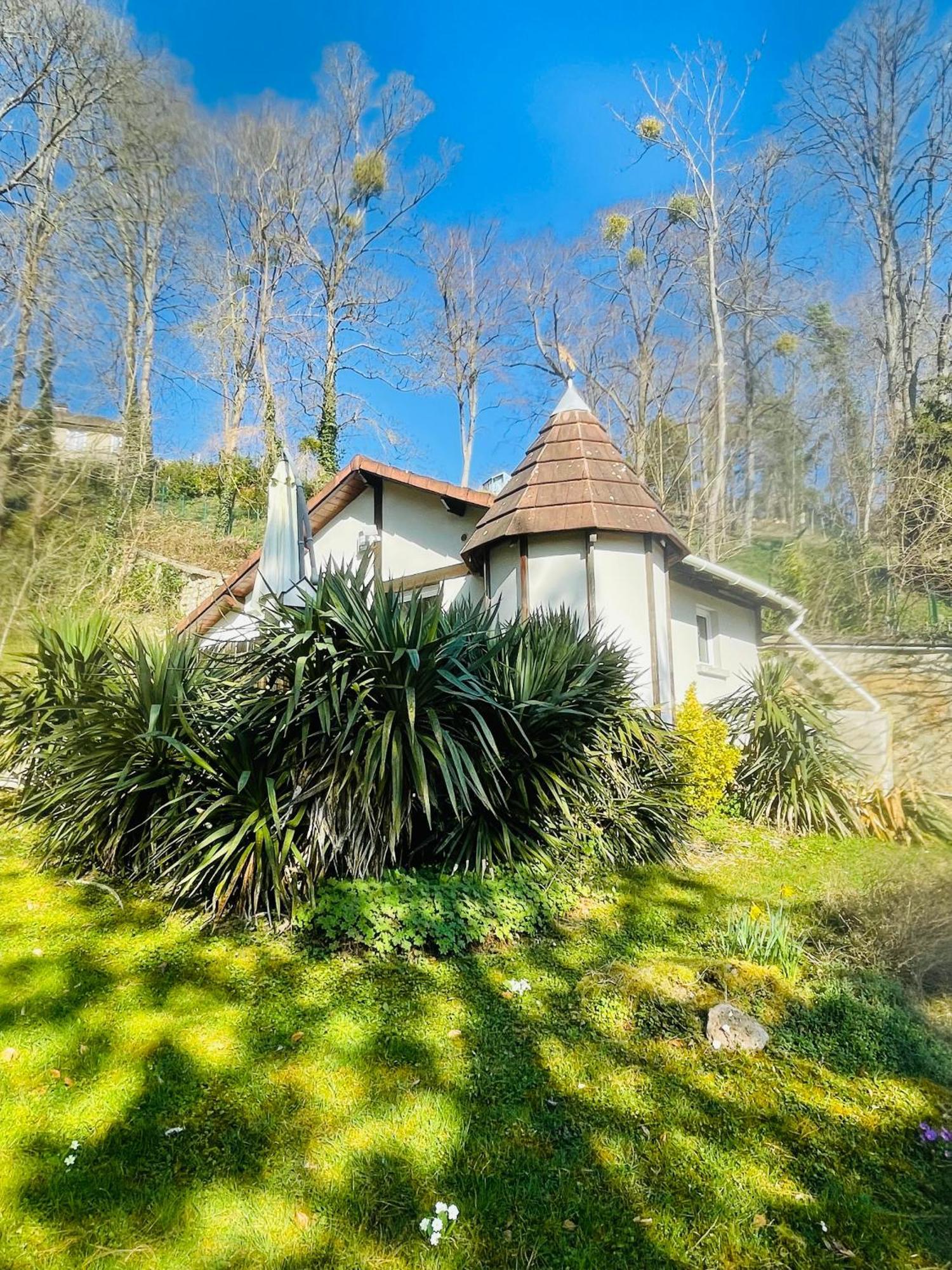 Guest house Ambition Zen Presles