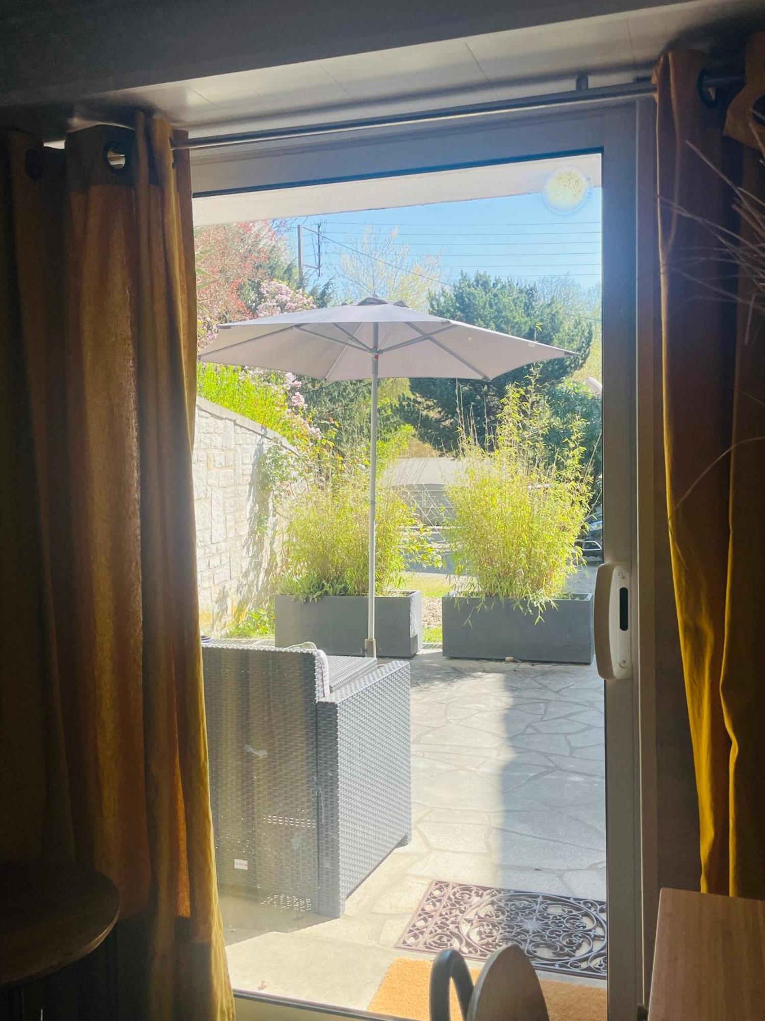 Ambition Zen Presles Guest house 3*